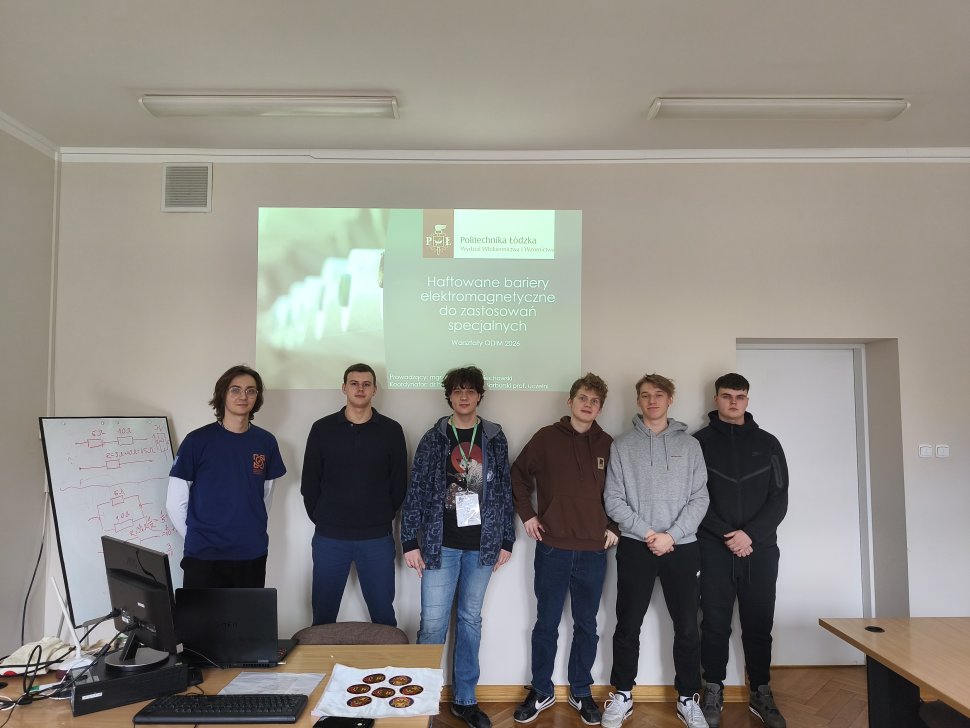 Haft + technologia = przyszłość materiałów!